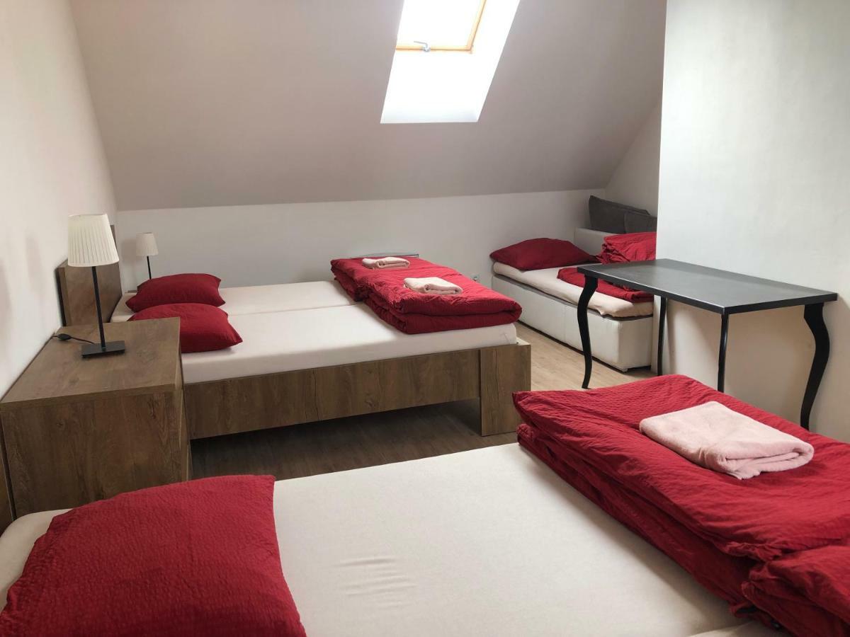 U Vinarstvi Hotell Mutěnice Exteriör bild